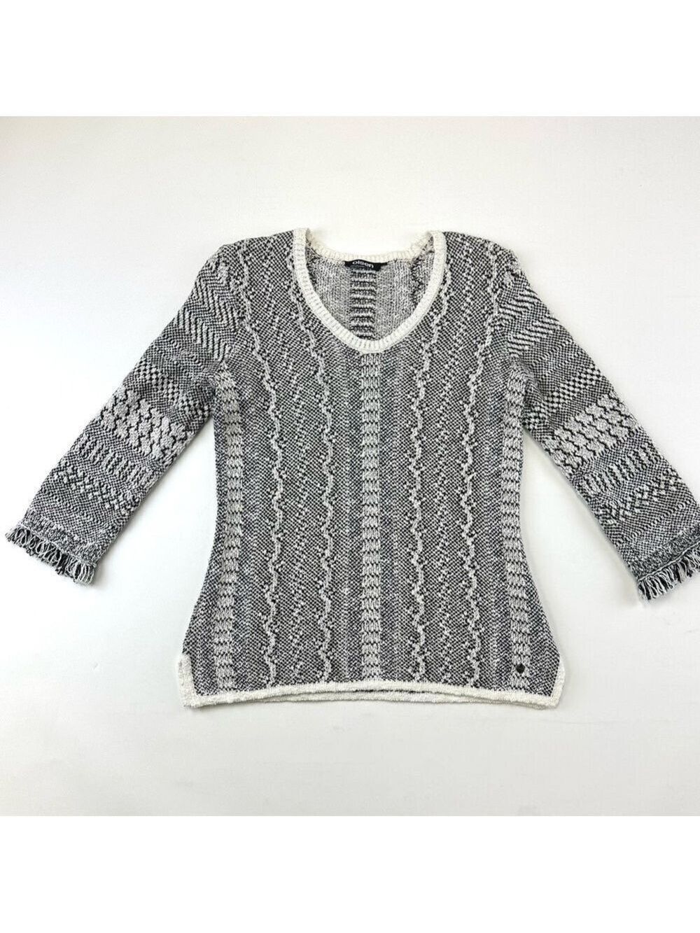 Olsen print three quarter sleeve pullover sweater with fringe Size 4